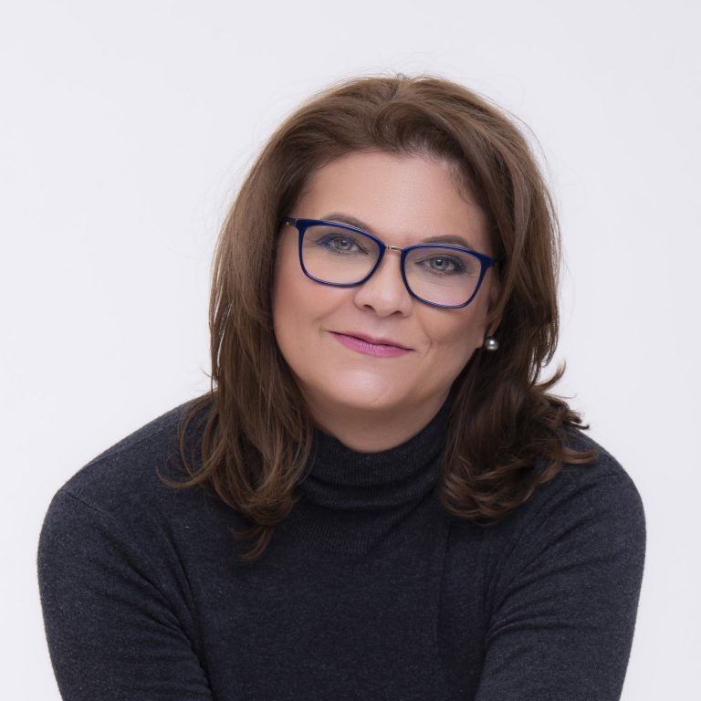 dr. Kása-Richlach Mónika