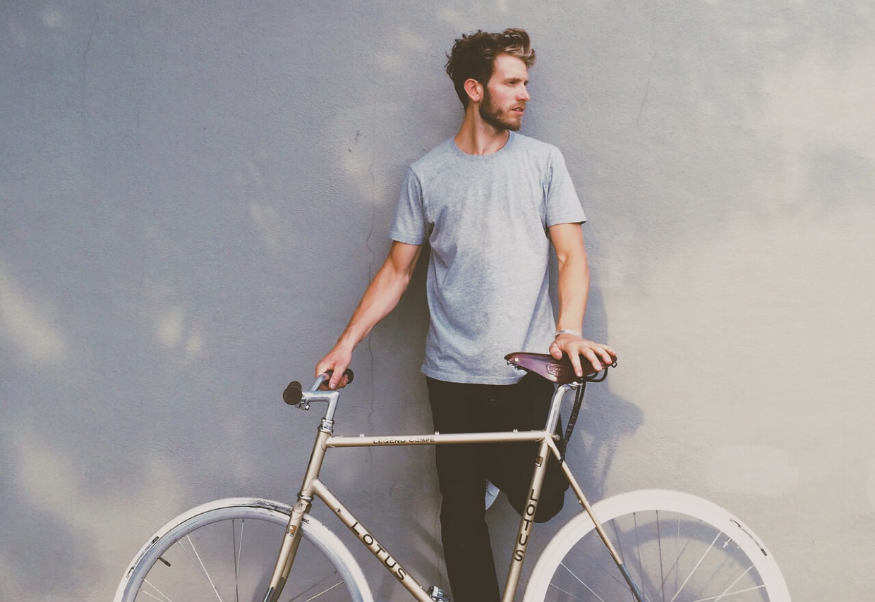 Egy junior tényleges költsége